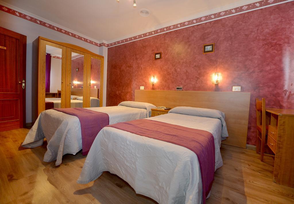 Santa Cruz Hotel Ribadeo Exterior photo